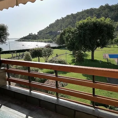 Departamento En El Centro De Pucon, Hermosa Vista Al Lago !! Exterior photo